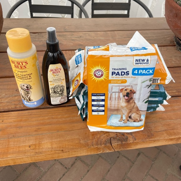 Burt’s Bees Dog & Puppy grooming set of 2 Shampoo & XL Training Pads Lot~Bundle - Picture 2 of 6